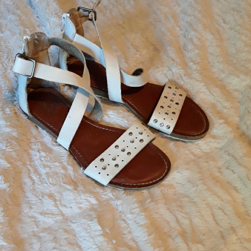 Girls sandals